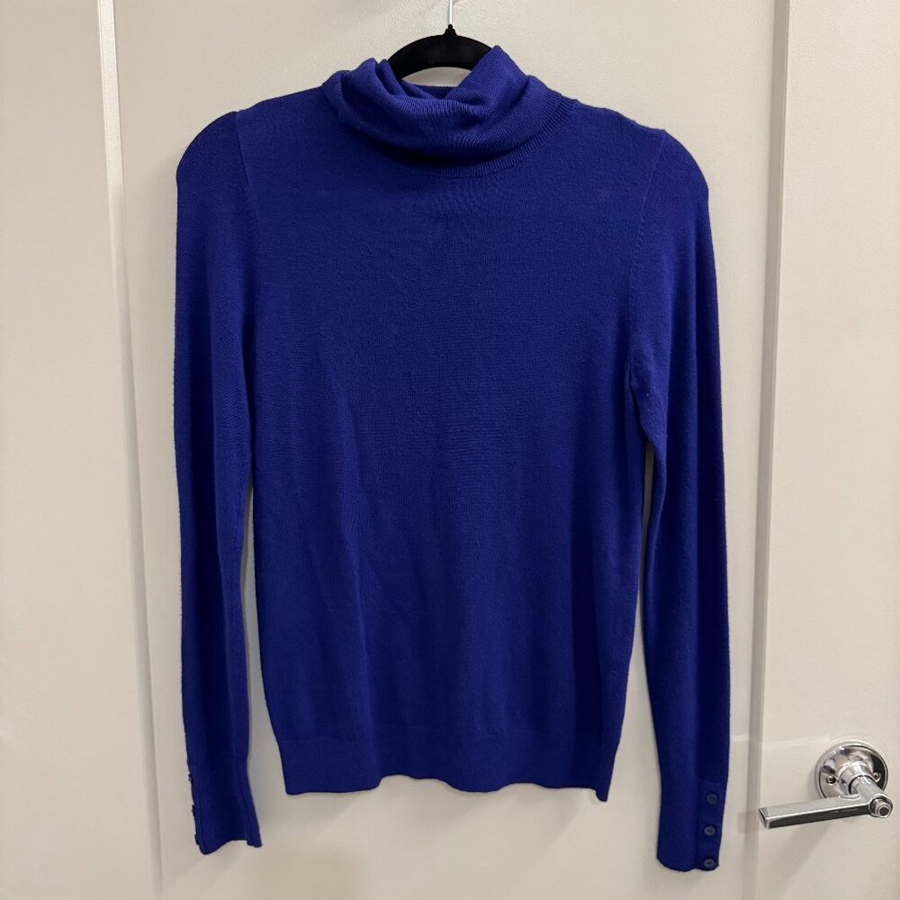 New Women's Size XS/Small Navy Blue Long Sleeve Turtleneck Sweater